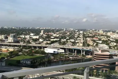 90 SW 3rd St #2911, Miami: photo 1 of 33