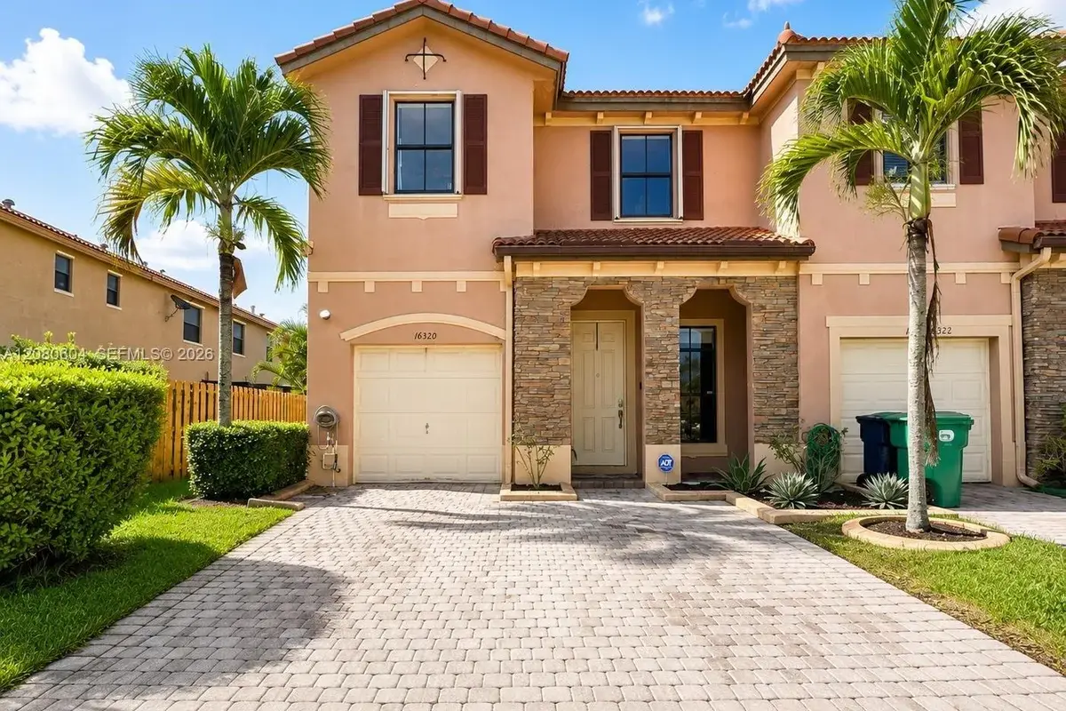 16320 SW 71st Ter, Miami: photo 1 of 24