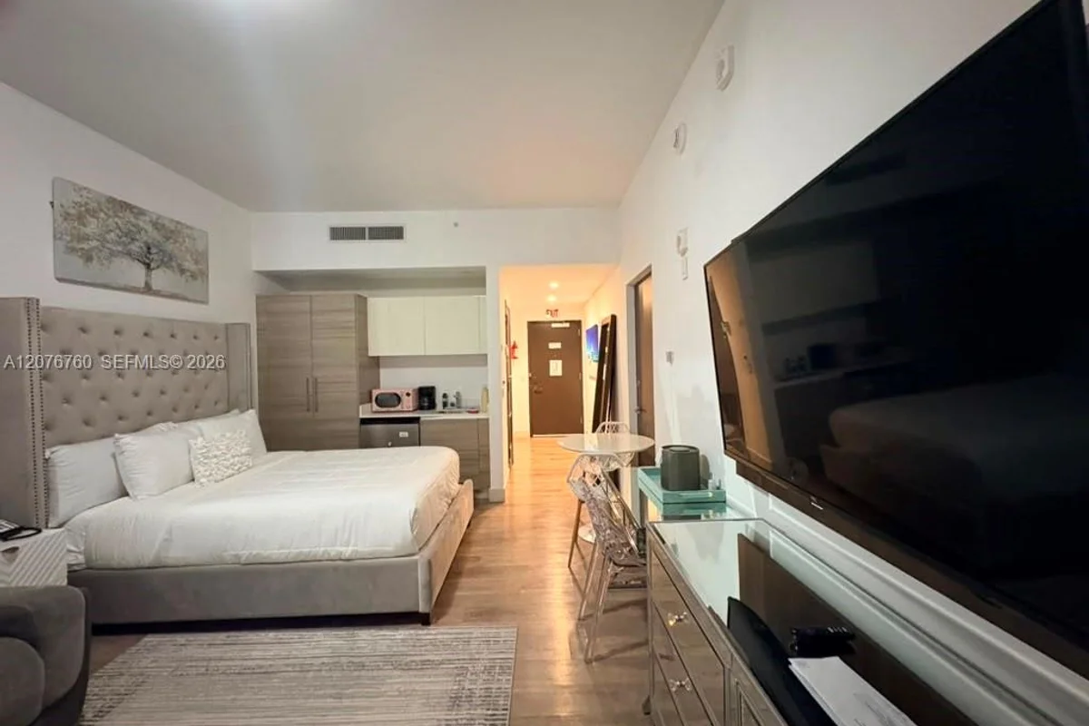 777 N Ocean Dr #N218, Hollywood: photo 1 of 6