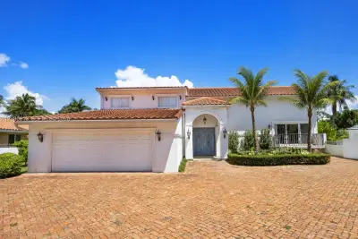 5971 SW 88th St, South Miami: photo 1 of 44