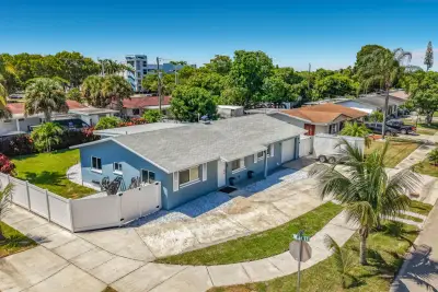 3801 NE 4th Ave, Pompano Beach: photo 1 of 50