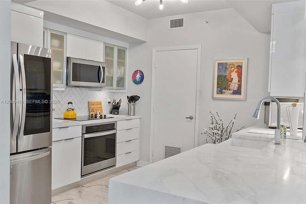 9066 SW 73rd Ct #1809, Miami: photo 1 of 56