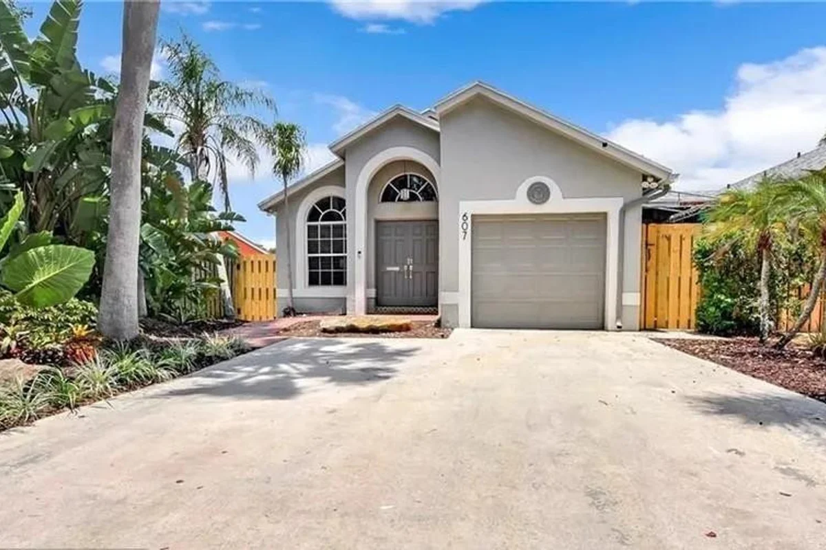 607 SW 15th St, Fort Lauderdale: photo 1 of 23