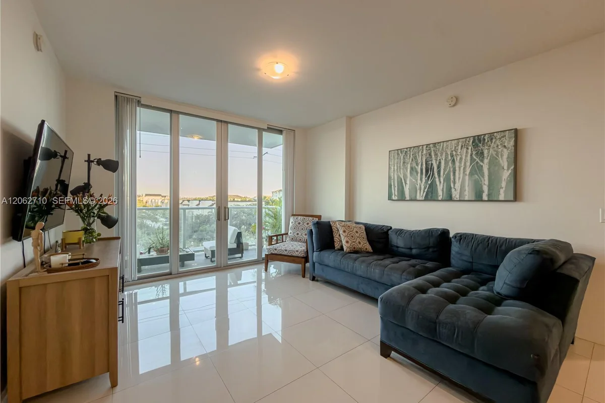 7825 NW 107th Ave #301, Doral: photo 1 of 57