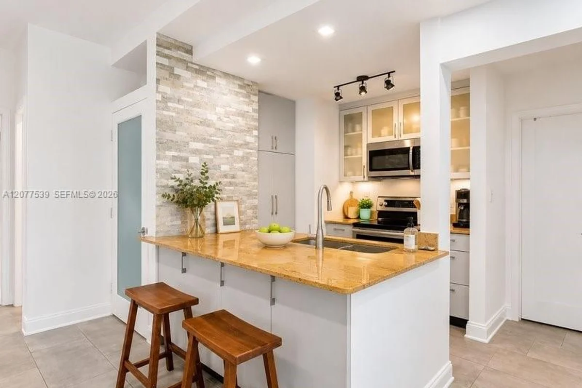910 Bay Dr #15, Miami Beach: photo 1 of 22