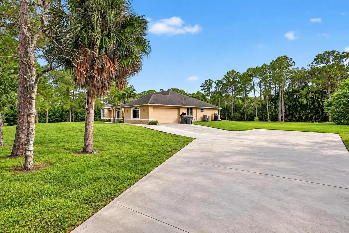15664 89th Pl N, The Acreage: photo 1 of 24