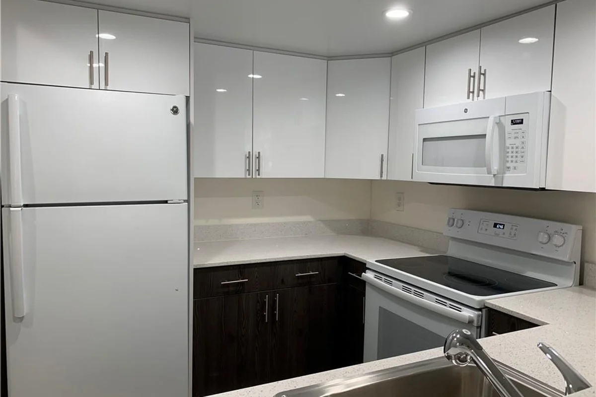 401 NW 34 St #93-220, Pompano Beach: photo 1 of 11