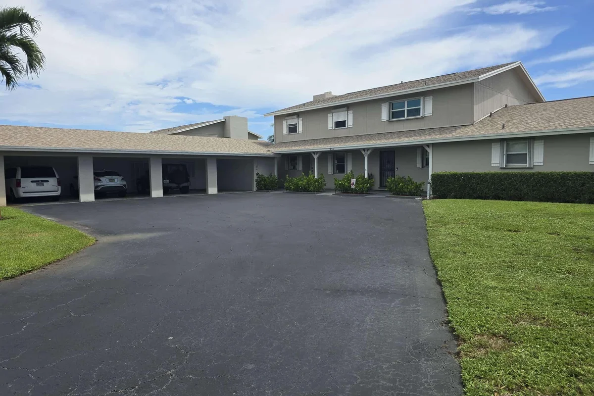 953 SE 10th St #6D, Deerfield Beach: photo 1 of 31