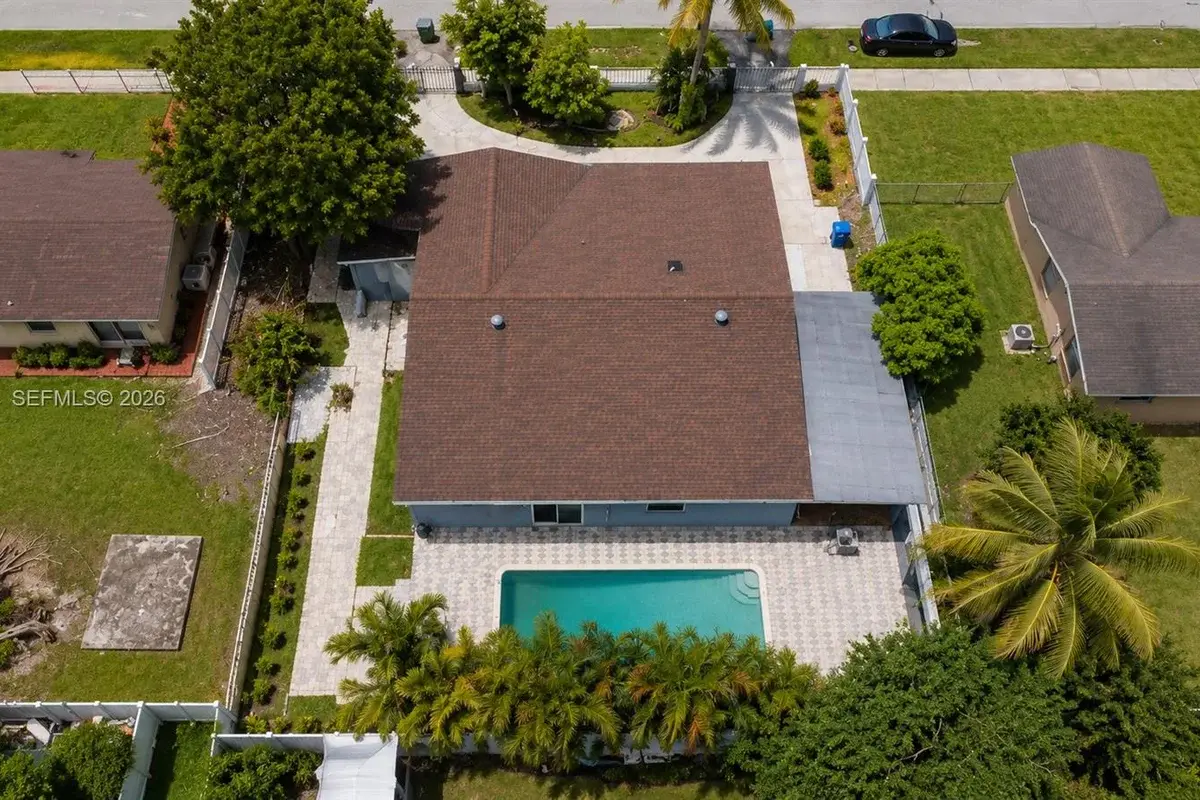 14494 SW 299th Ter, Homestead: photo 1 of 33