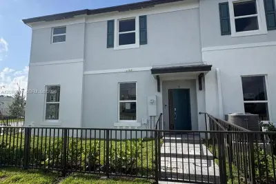 12450 SW 248 #2, Homestead: photo 1 of 9