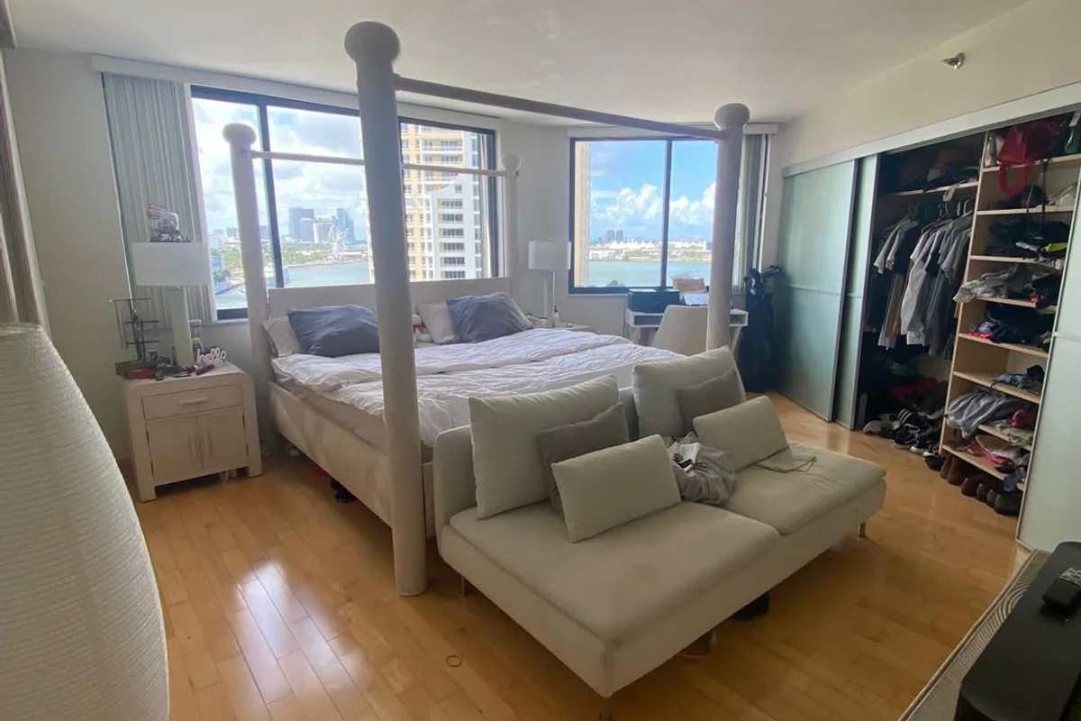 540 Brickell Key Dr #1214, Miami: photo 1 of 8