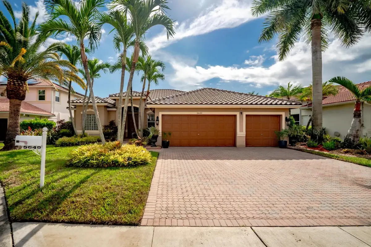 5649 NW 106th Way, Coral Springs: photo 1 of 61