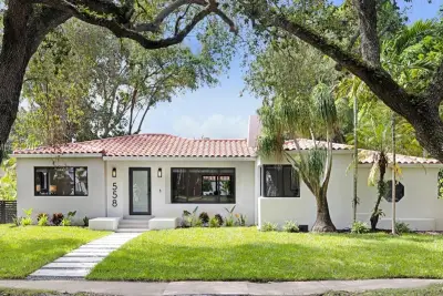 558 NE 94th St, Miami Shores: photo 1 of 74