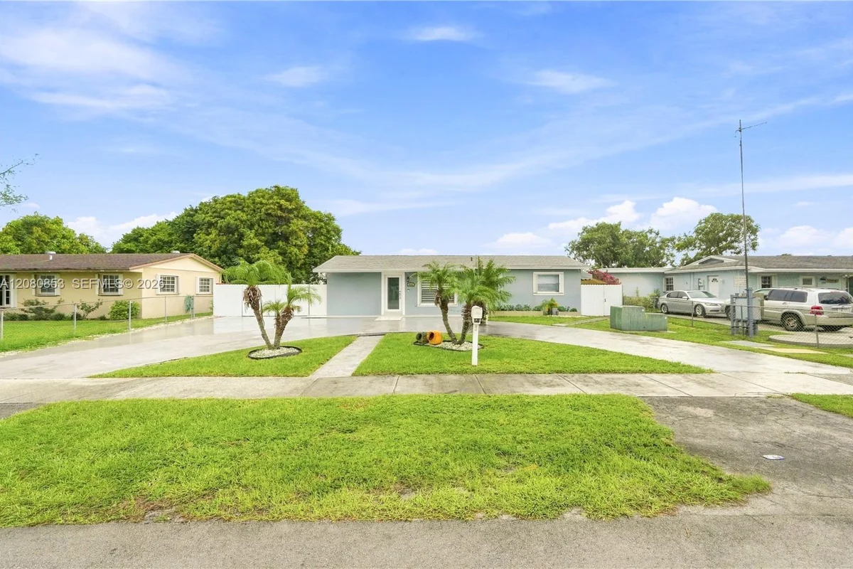 4111 NW 203rd Ln, Miami Gardens: photo 1 of 35