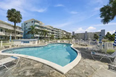 1511 SE 15th Ct #306, Deerfield Beach: photo 1 of 25