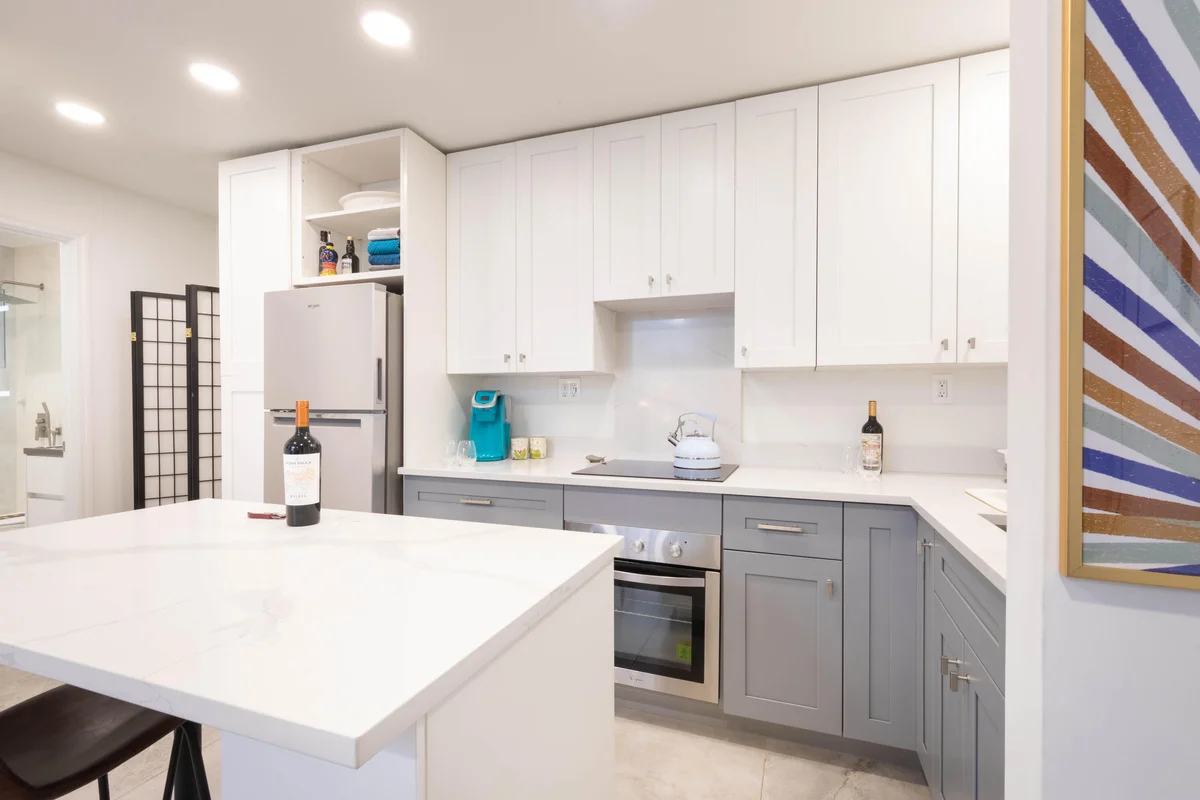 1826 Jefferson St, Hollywood: photo 1 of 20
