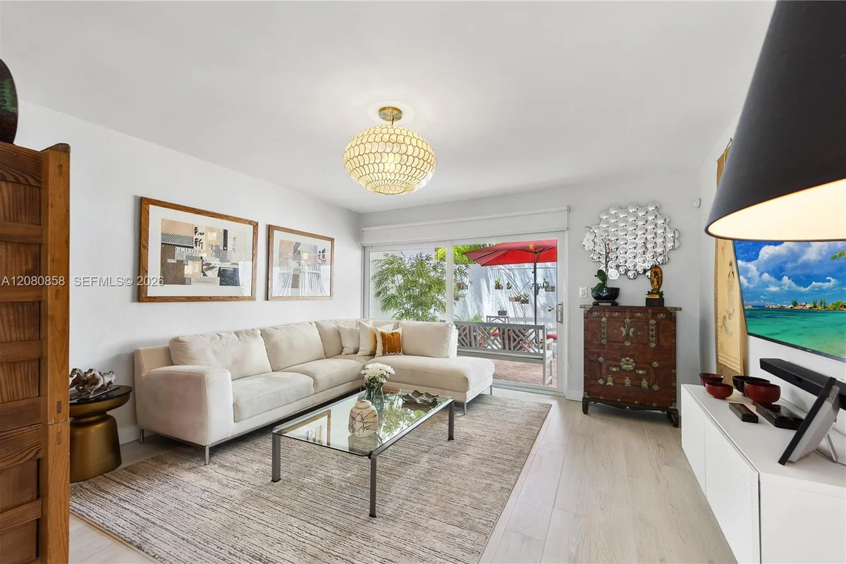 2660 Bird Ave #7, Miami: photo 1 of 28