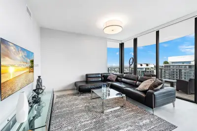 1000 Brickell Plz #PH5307, Miami: photo 1 of 61
