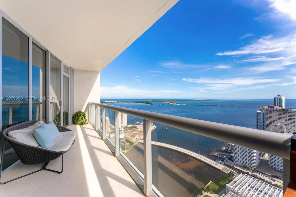 495 Brickell Ave #4709, Miami: photo 1 of 24