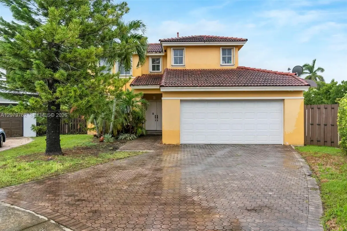 8554 SW 163rd Pl, Miami: photo 1 of 29