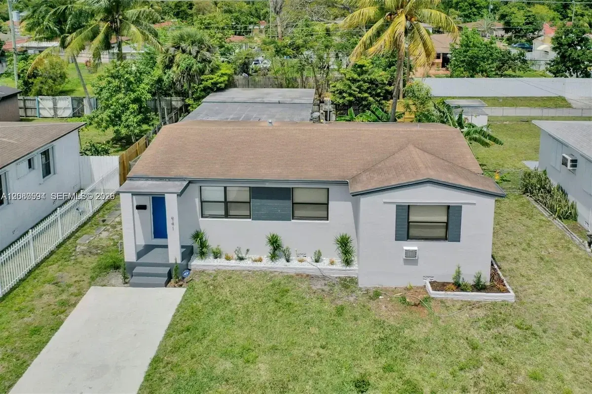 941 NE 155th Ter, North Miami Beach: photo 1 of 18