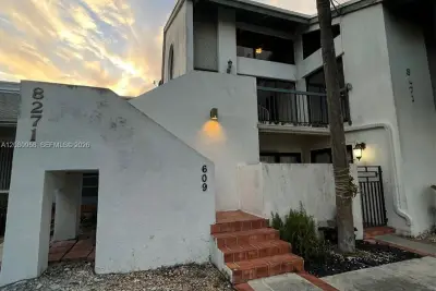 8271 SW 157th Ave #609, Miami: photo 1 of 21