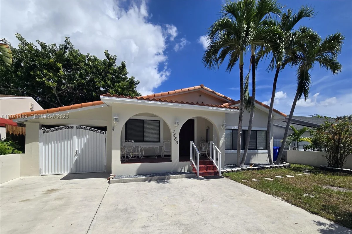 1855 SW 16th Ter, Miami: photo 1 of 26