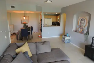 6420 NW 114th Ave #1336, Doral: photo 1 of 14