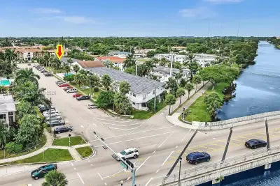 1451 NE 170th St #201A, North Miami Beach: photo 1 of 17