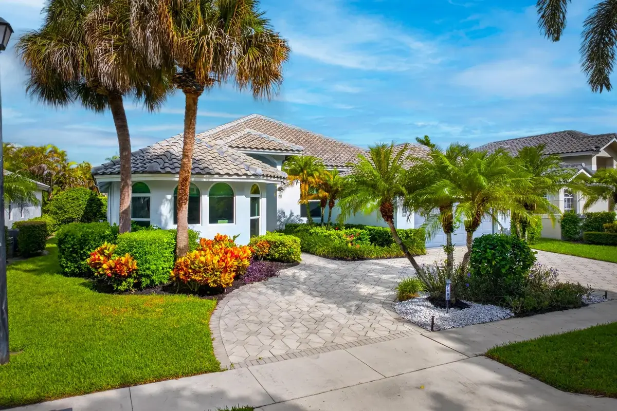 7690 La Corniche Cir, Boca Raton: photo 1 of 42