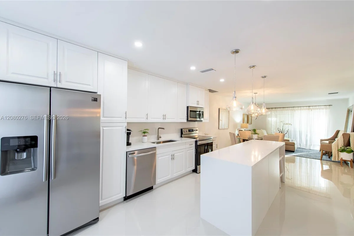 8580 Bella Vista Dr, Boca Raton: photo 1 of 9