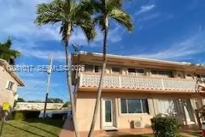 925 SW 11th Ave #1, Hallandale Beach: photo 1 of 14