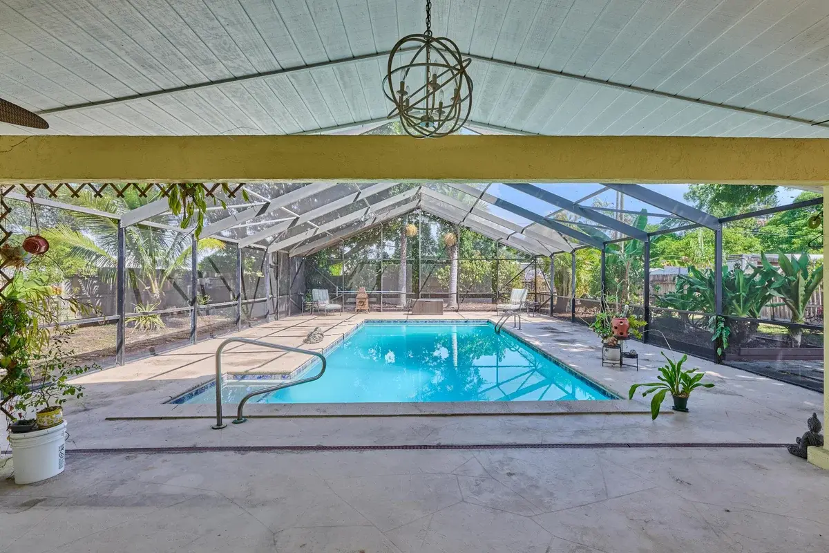 191 SE 27th Ave, Boynton Beach: photo 1 of 32