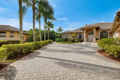 11613 NW 5th St, Plantation: photo 1 of 99