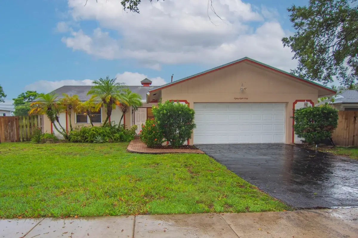 8860 SW 49th St, Cooper City: photo 1 of 34