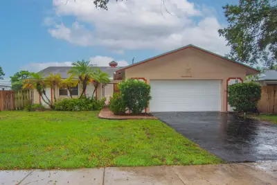 8860 SW 49th St, Cooper City: photo 1 of 34