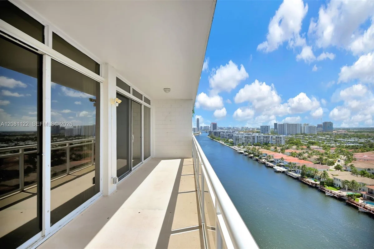 1600 S Ocean Dr #PHD, Hollywood: photo 1 of 41