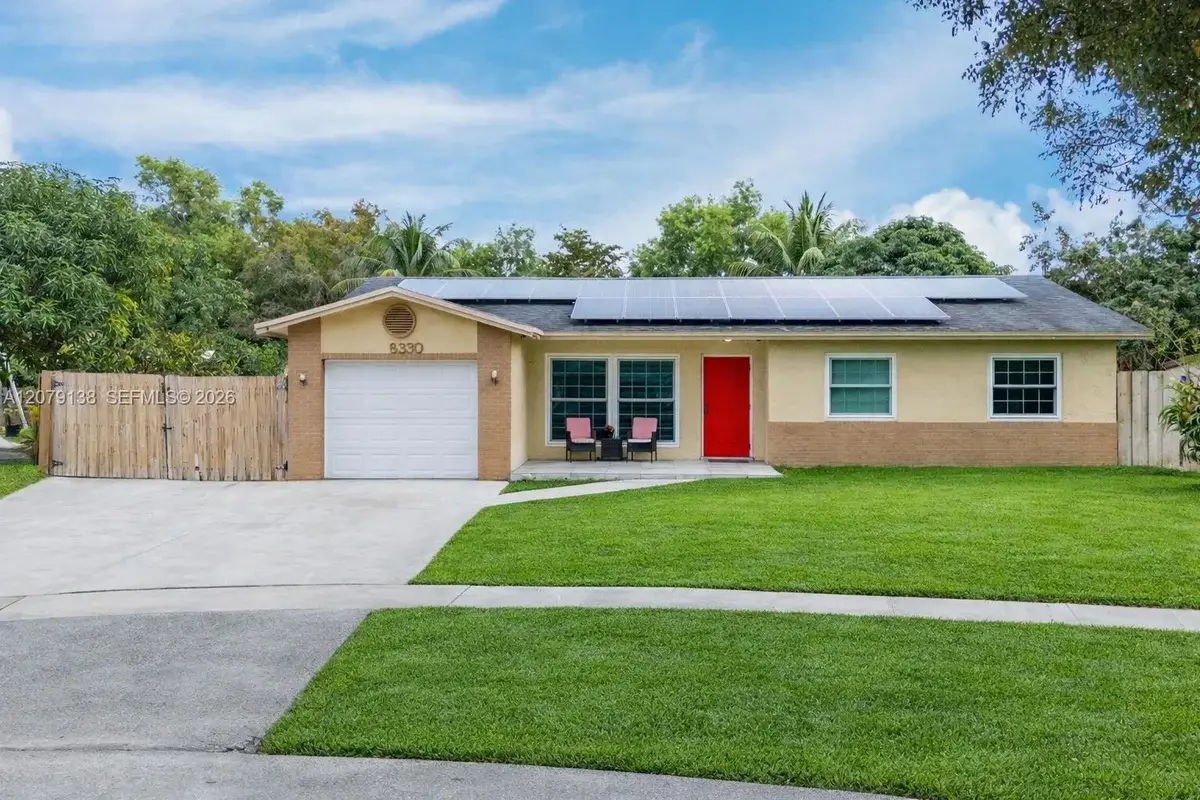 8330 NW 3rd St, Pembroke Pines: photo 1 of 32