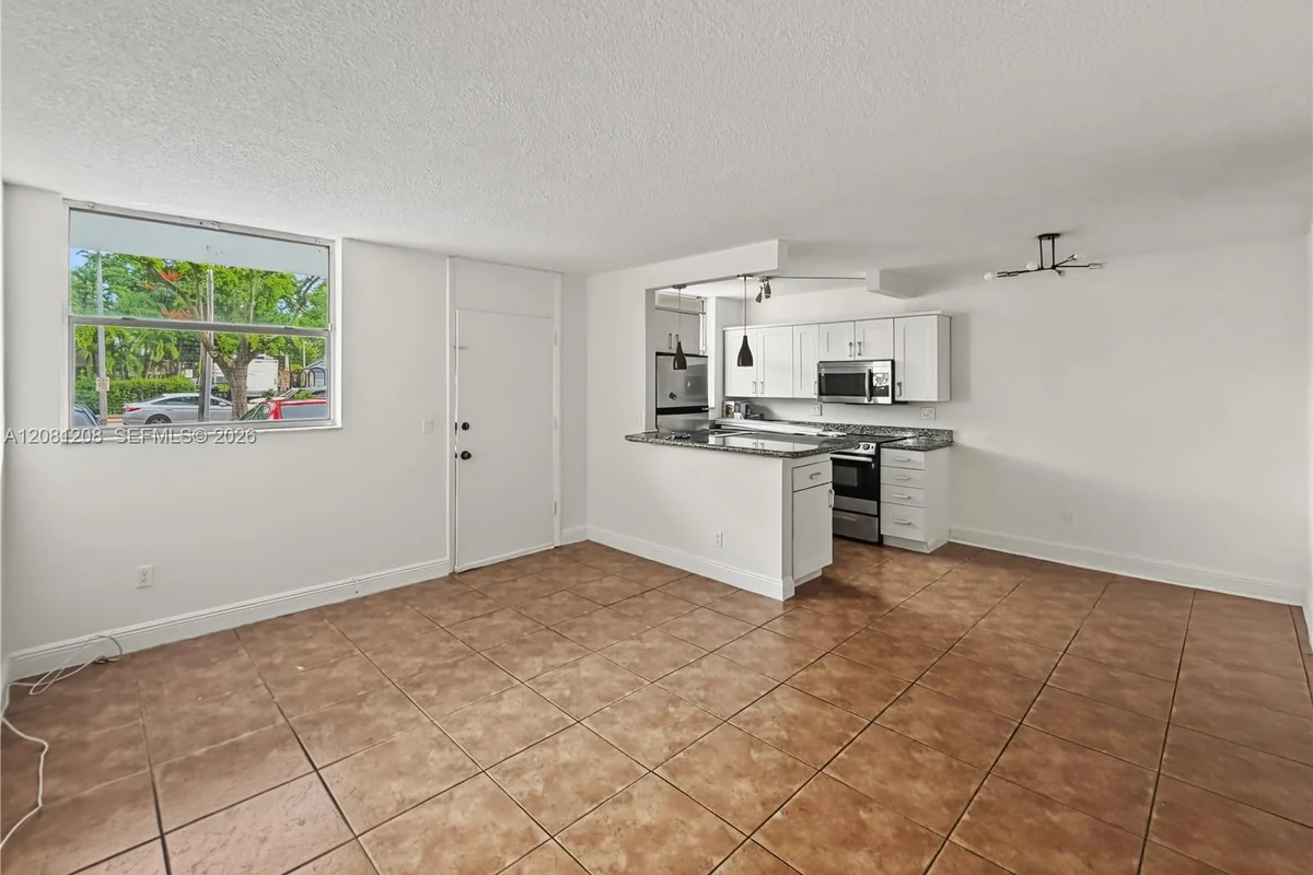 1801 S Treasure Dr #112, North Bay Village: photo 1 of 15