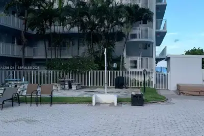 1480 S Ocean Blvd #218, Lauderdale-by-the-Sea: photo 1 of 18