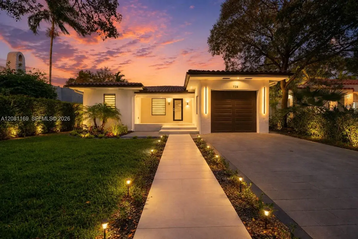 728 Majorca Ave, Coral Gables: photo 1 of 42