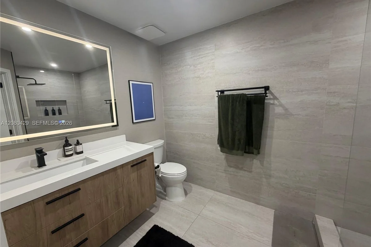 16676 Hemingway Dr, Weston: photo 1 of 47