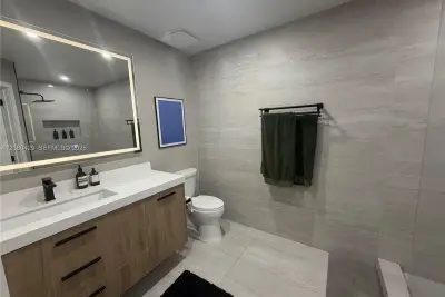 16676 Hemingway Dr, Weston: photo 1 of 47