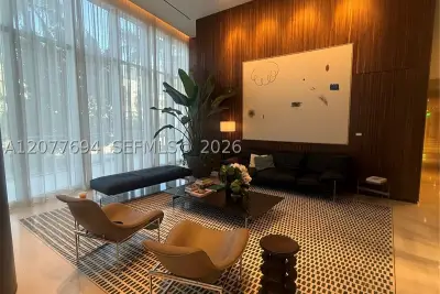 1400 Biscayne Blvd #209, Miami: photo 1 of 17