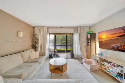 1706 Hammock Blvd #110, Coconut Creek: photo 1 of 27
