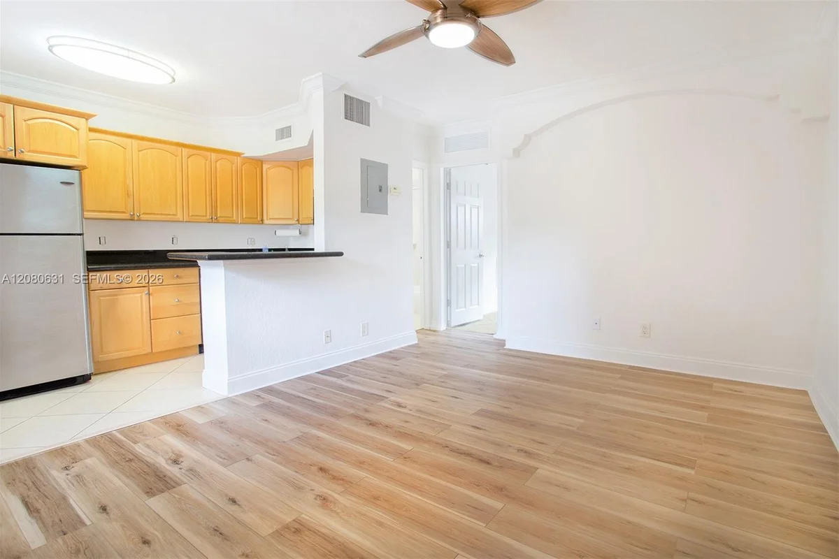 744 NE 14th Ave #6, Fort Lauderdale: photo 1 of 30