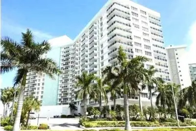 3725 S Ocean Dr #323, Hollywood: photo 1 of 15