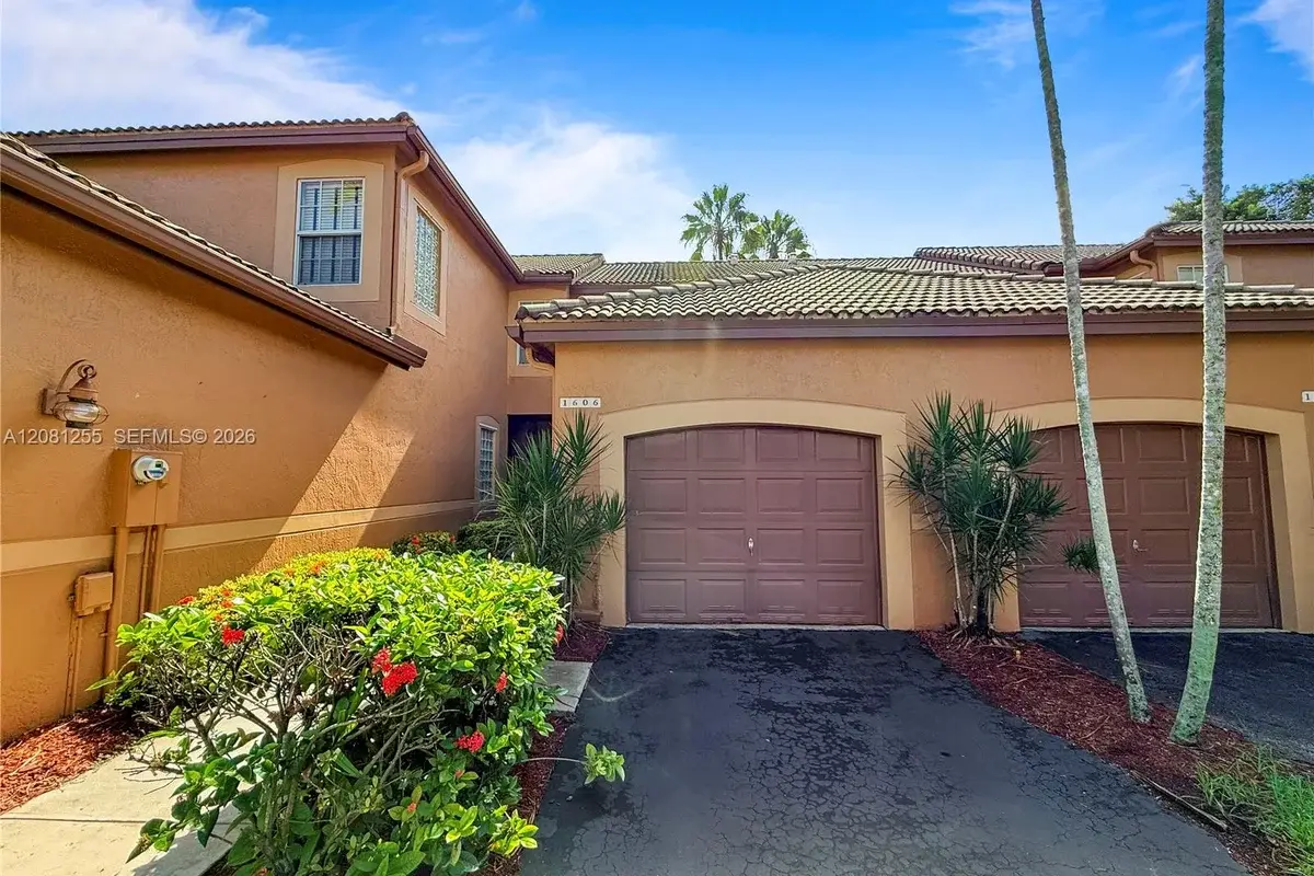 1606 Veracruz Ln, Weston: photo 1 of 25