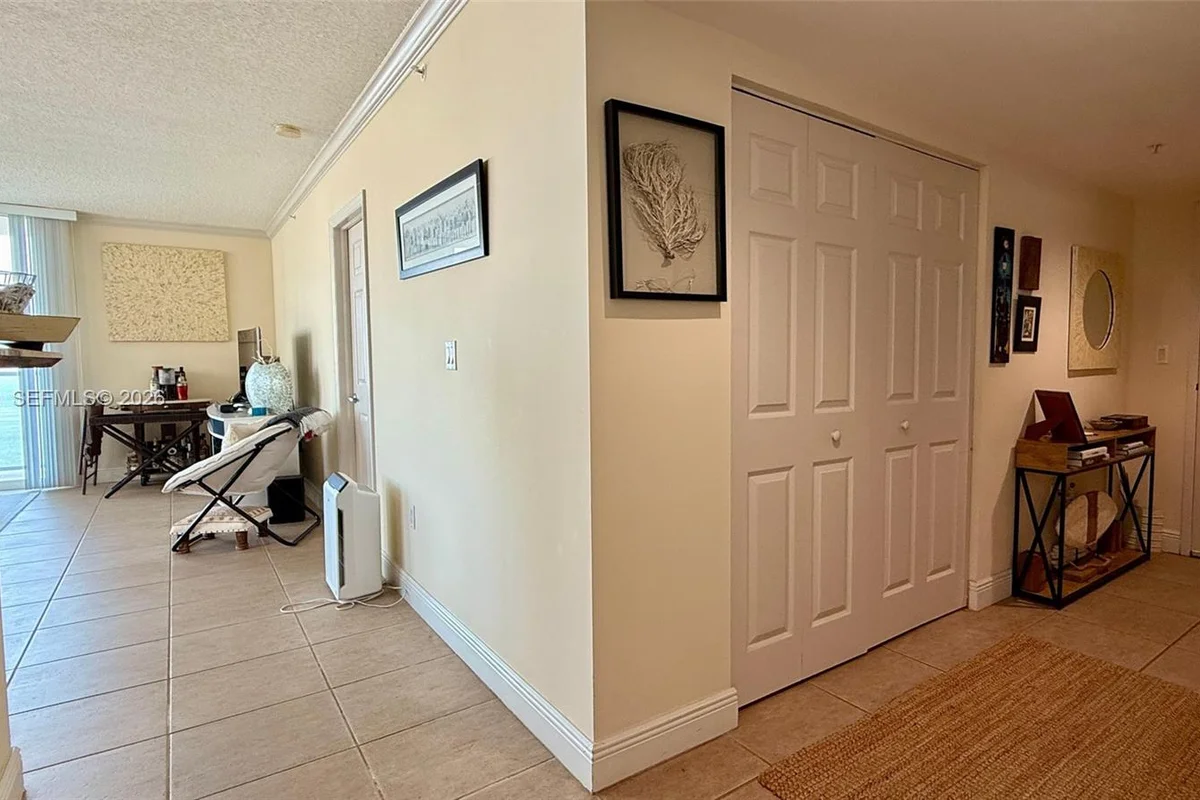 1155 Brickell Bay Dr #2310, Miami: photo 1 of 31