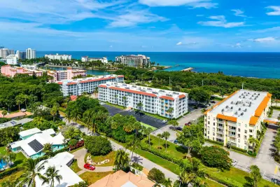 1111 S Ocean Blvd #315, Boca Raton: photo 1 of 48